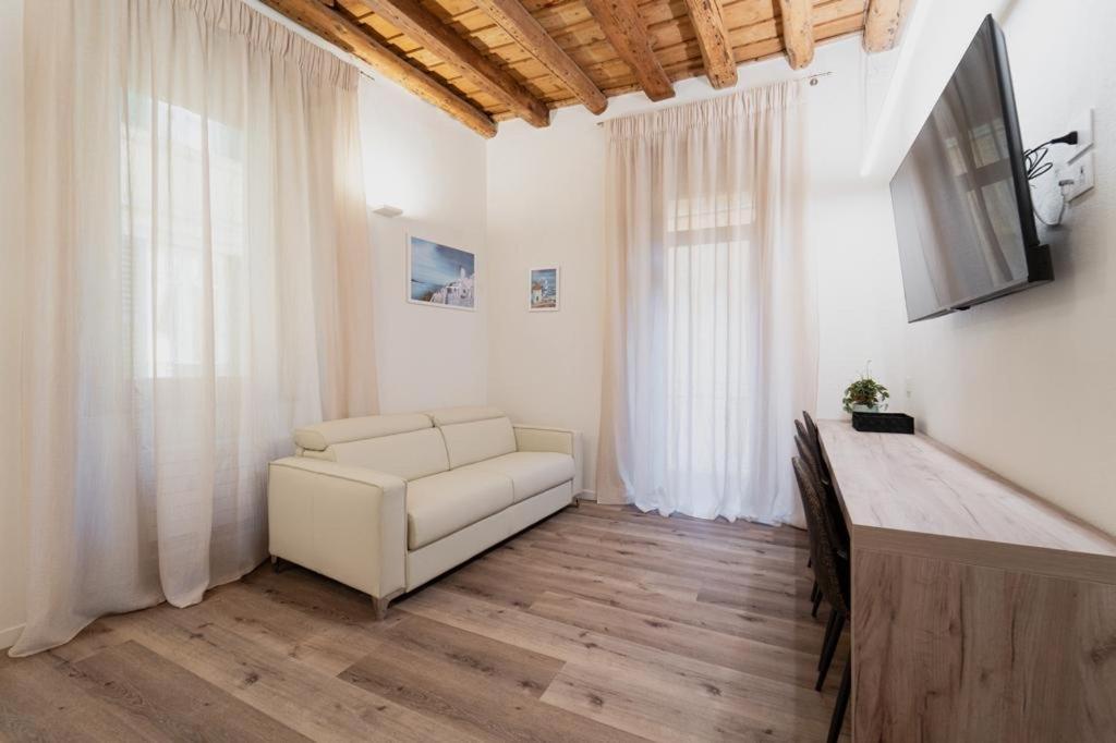 Apartment Flores Verona